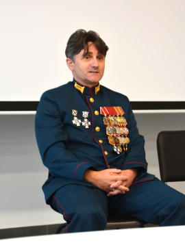 В КГУ прошла встреча сербского снайпера Деяна Берича со студентами