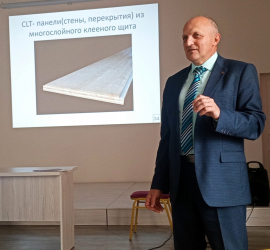 На площадке лектория «ZИНОВЬЕВ» выступил доктор технических наук, профессор КГУ Андрей Титунин